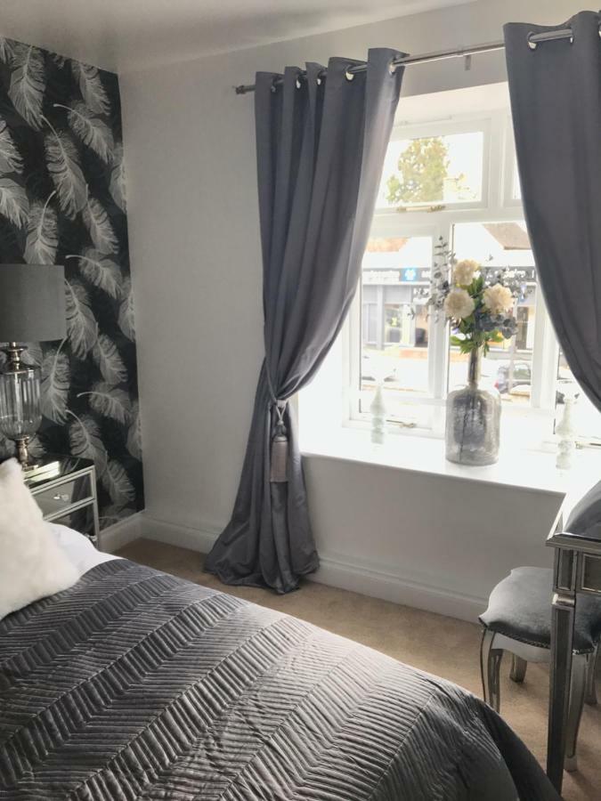 Luxury 2 Bed Apartment Witney Exterior foto